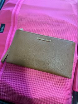 Michael Kors Wrist Bag (New)