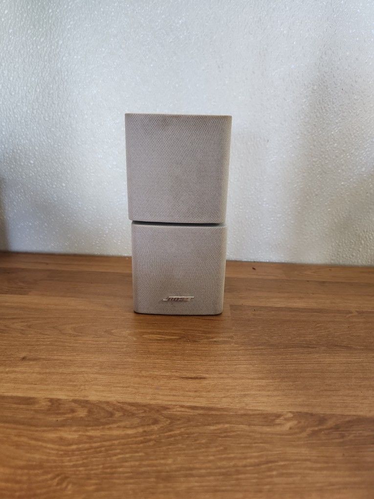 Bose Satellite Acoustimass Speaker