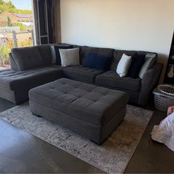Gray Sectional Couch with Ottoman 🛋️
