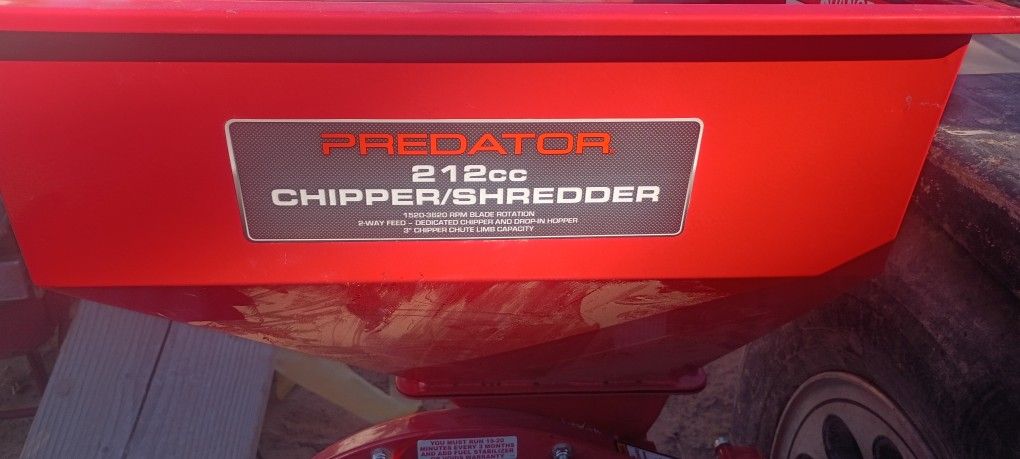 PREDATOR WOOD CHIPPER
