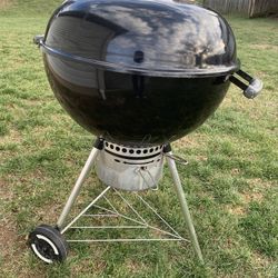 Weber Original Kettle Premium 22 Inch