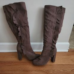 Tall Boots with faux suede outer,faux fur inside, Ruffle detail and zipper. Sz 9