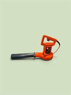 Black+Decker leaf blower