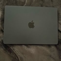 Apple - MacBook Air 13-inch Laptop - M3 chip Built for Apple Intelligence - 16GB Memory - 512GB SSD - Space Gray