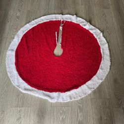 Tree skirt.