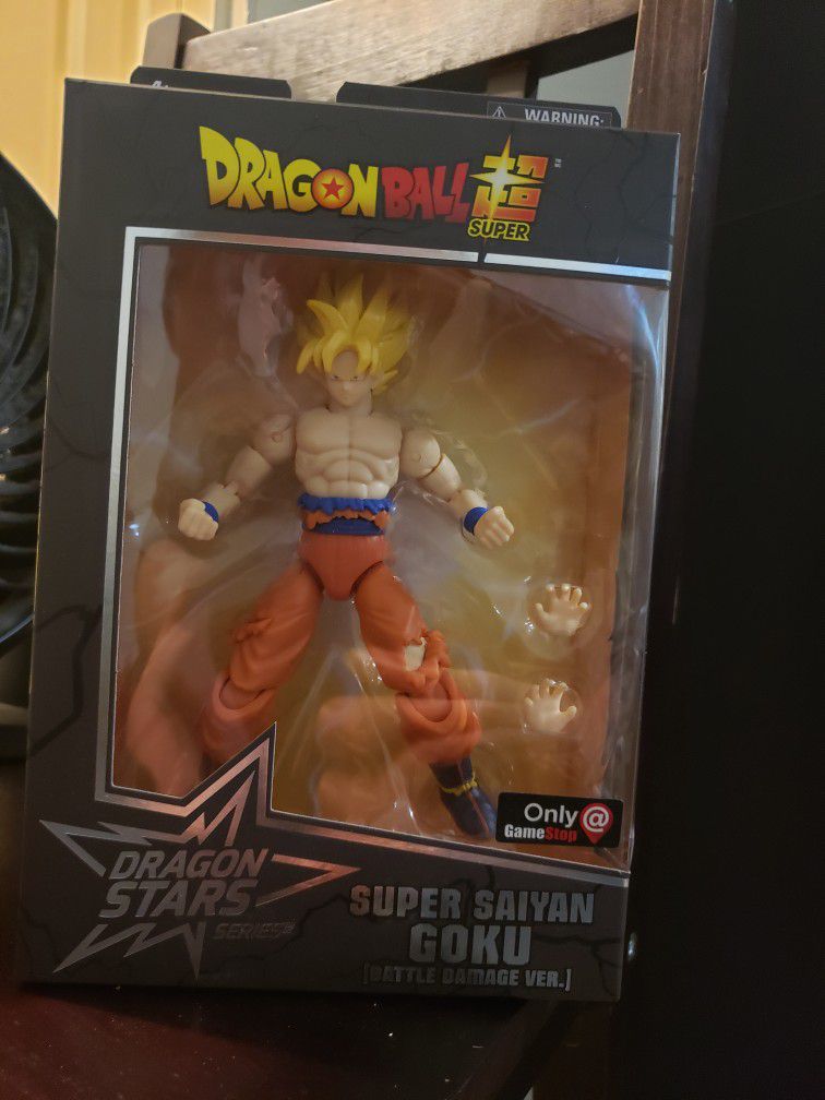 Dragon Ball Super - Dragon Stars Super Saiyan Goku Battle Damaged Version  (Gamestop exclusive) action figure