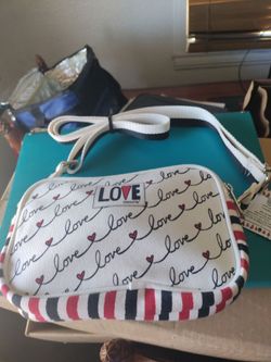 NEW BRIGHTON BAG ( CROSSBODY OVER THE SHOULDER).     PICK ⛏️ UP ONLY