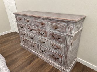 2 night stands and 1 dresser combo