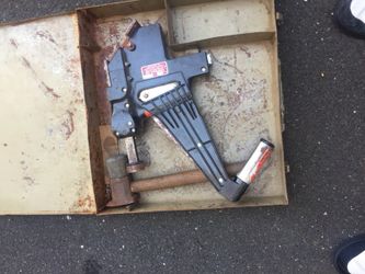 Power nail harwood floor nail gun works good