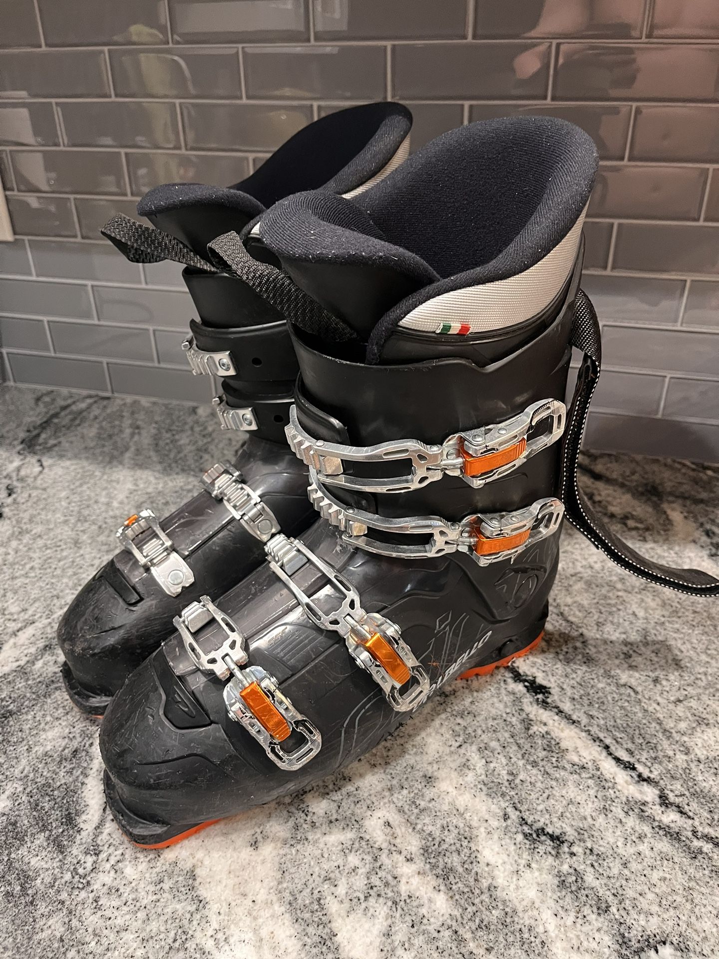 Dalbello Prime Ski Boots Size 29.5 / 11.5
