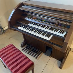 Organ Fairly Used 