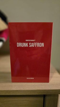 Borntostandout Drunk Saffron
