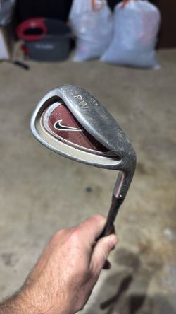 Kids Putters And Nike Wedge MAKE AN OFFER