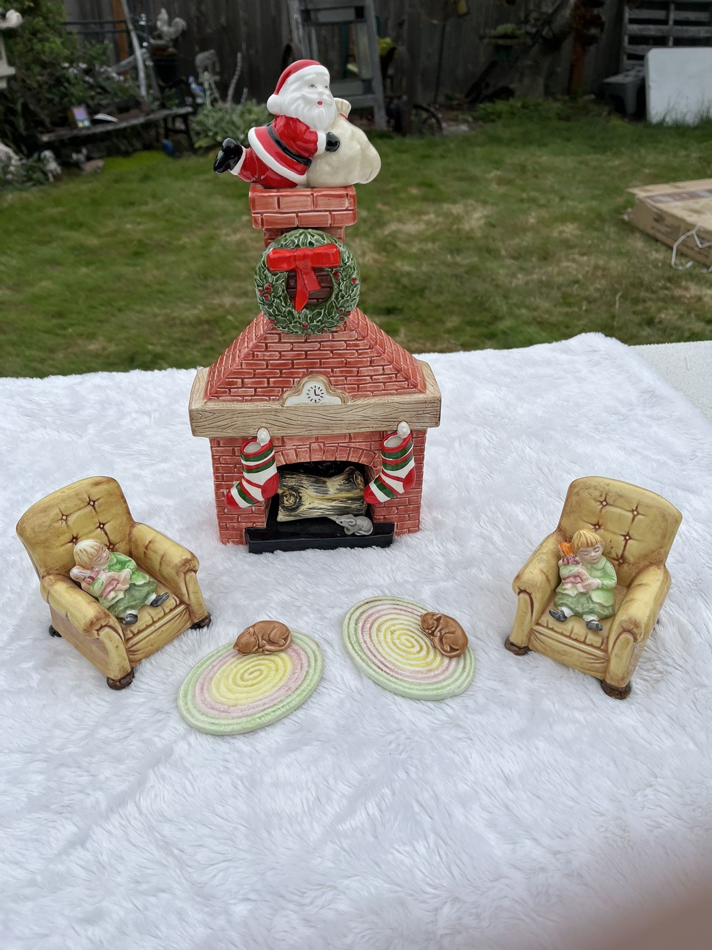 5 Pieces Vintage Dept 56 Christmas Figures