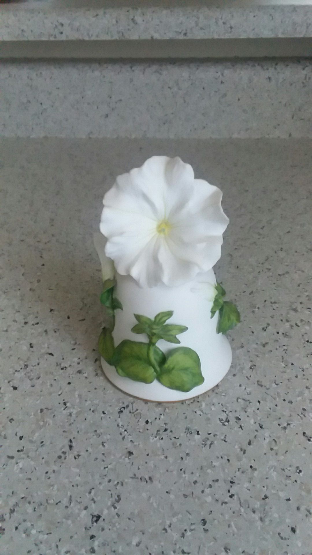 White Cascade Petunia By Jeane Holgate Franklin Mint Bone China
