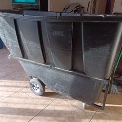 Lavex Material Dump Cart