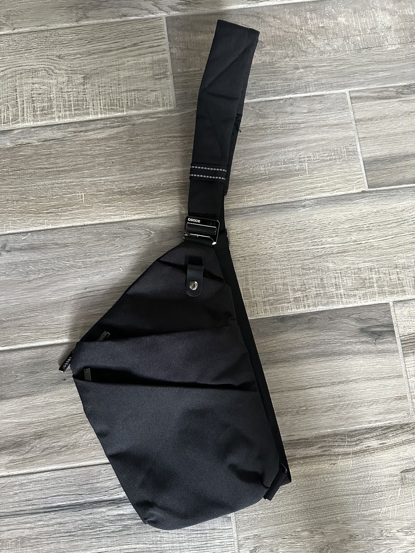 Osoce Sling Anti Theft Crossbody for Women & Men for travel, outdoors, sports, hiking, running & cycling bag NEW 8”x13”