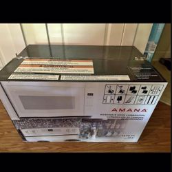 AMANA MICROWAVE IS BIG