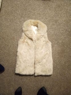 Cream Faux Fur Sleeveless Vest