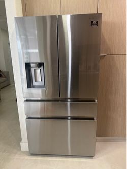 Samsung 23 cu. ft. Capacity Counter-Depth, 4-Door Refrigerator