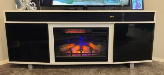 Entertainment Center TV Stand