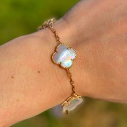 18k yellow gold Van cleef Alhambra style Pink Mother of pearl 5 motifs clover shape stone bracelet