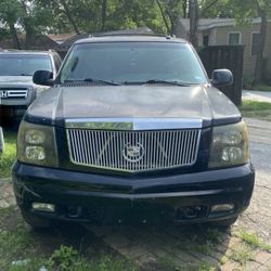 2003 Cadillac Escalade