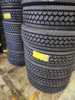 Semi Truck Tires  295/75/22.5. Double Coin RLB400