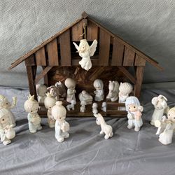 Precious Moments Nativity 