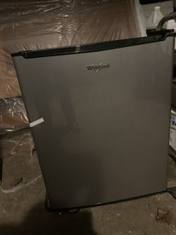 Whirlpool Mini Fridge 