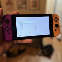 Nintendo Switch V2 Console Bundle – Charger New in Box