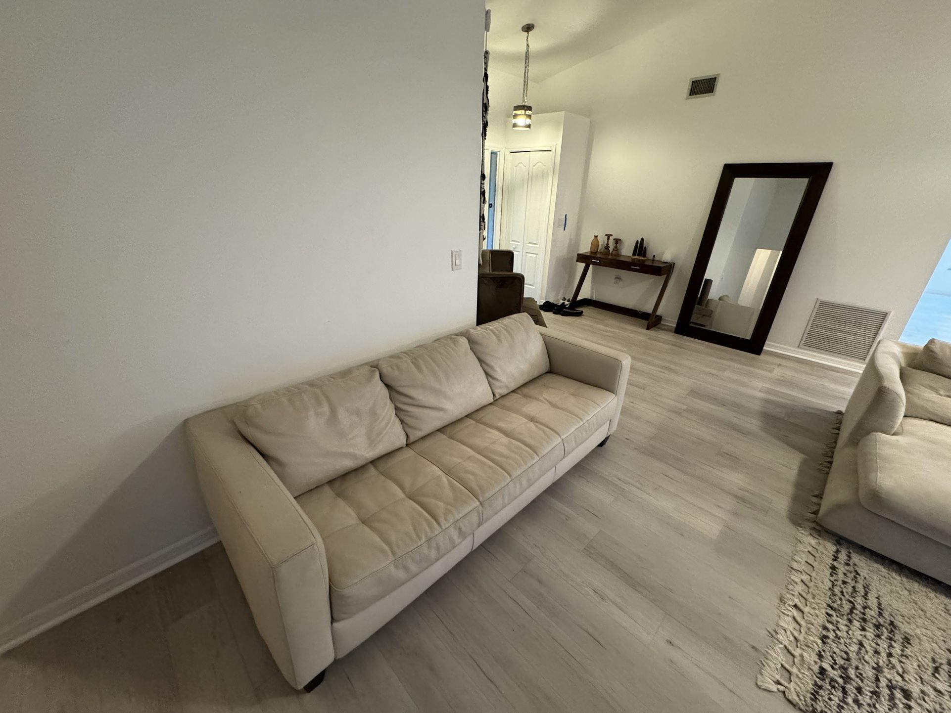 Leather Couche
