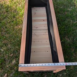 MUST HAVE HANDMADE SPRING PLANTER BOX