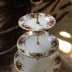 Royal Albert Old Country Roses Cake Stand Three-Tier