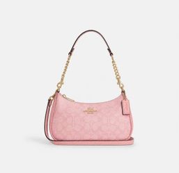 Coach Signature Shoulder Bag Pink