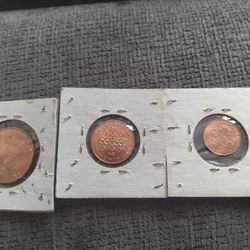 Isle Of Man Elizabeth The Second 3  Coins 1971