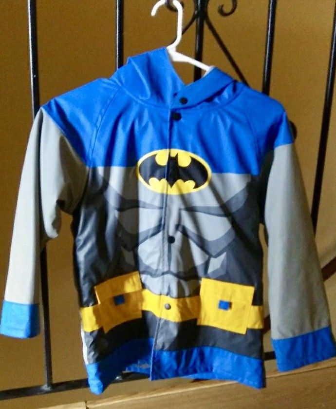 Boys Batman Raincoat Size 7