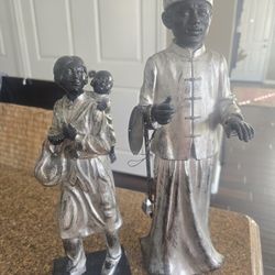 Figurines