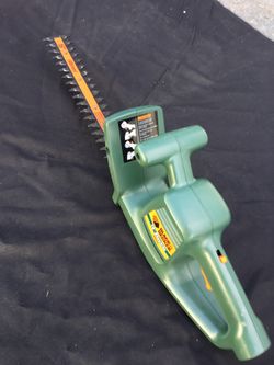 Black & Decker Hedge trimmer TR165