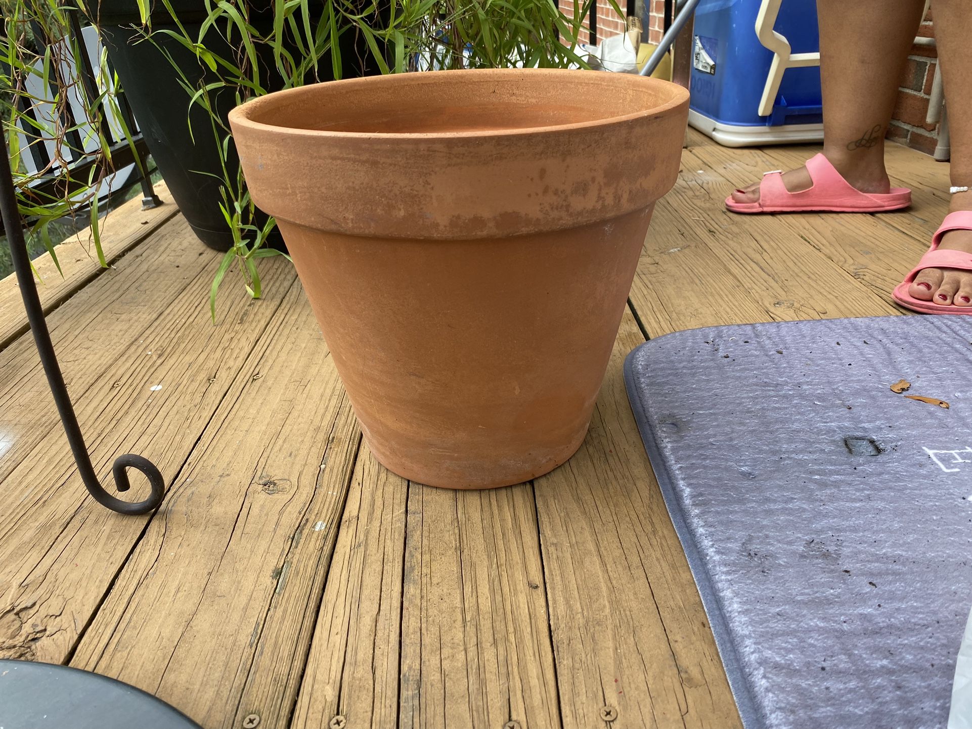 Plant pot And Base 