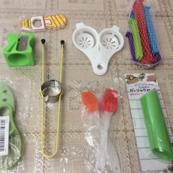 Kitchen gadgets(garlic peeler;3-in-1 avocado feeler)