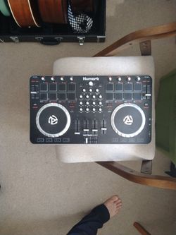 Numark Mix Track Quad