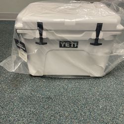 Yeti Tundra 35 - New