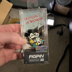 Mickey And Minnie figpin 
