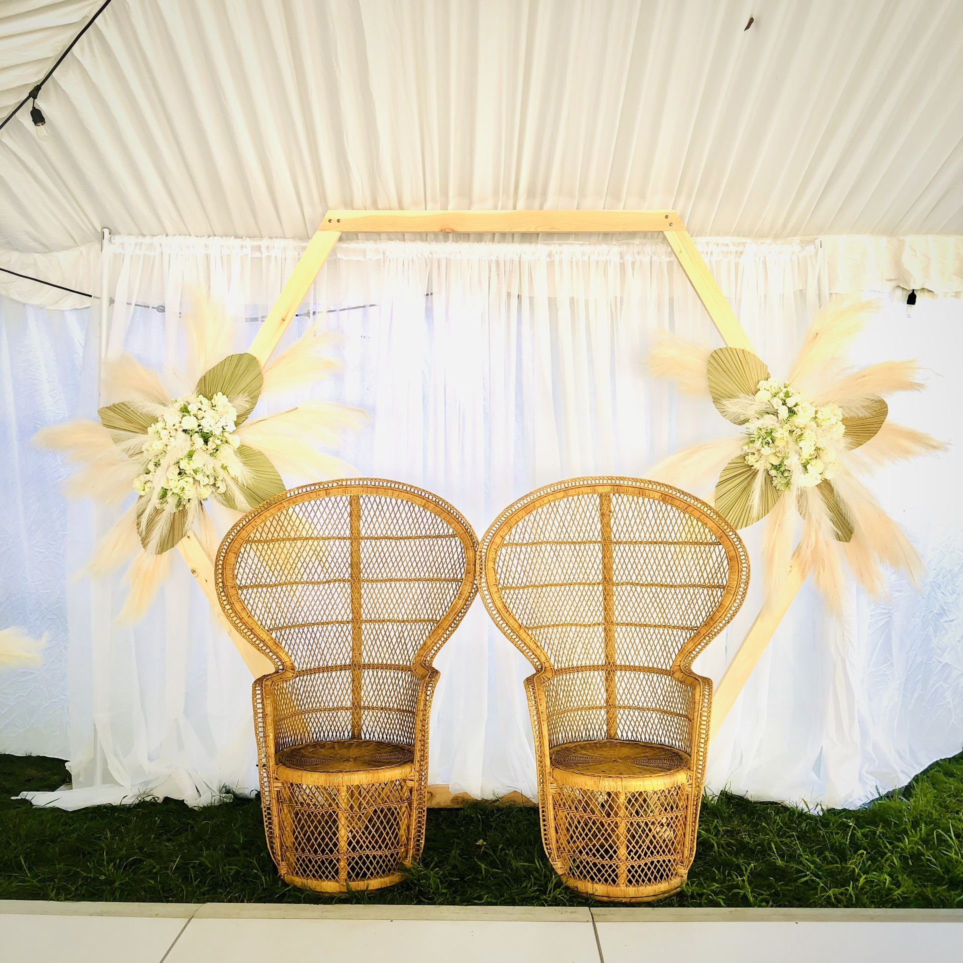 Peacock Chair / Boho Throne Chair For Events