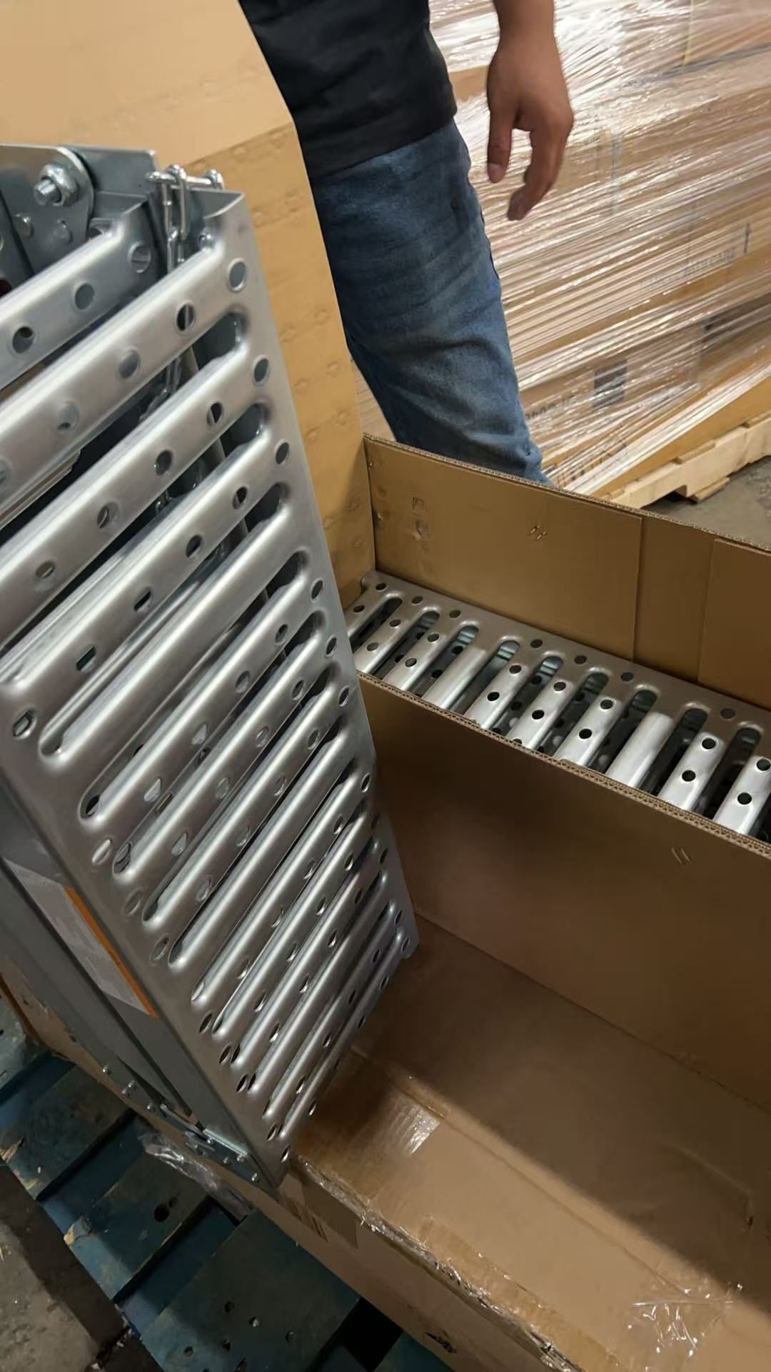 Two tri folding loading ramp $90