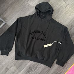 Essential Hoodie “Jet Black” 