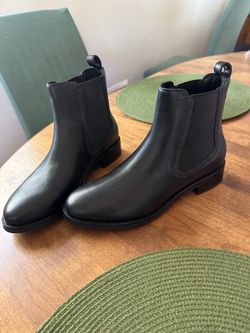 Thursday Chelsea boots
