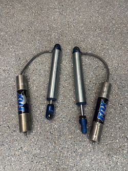 Fox racing shocks with reservoirs