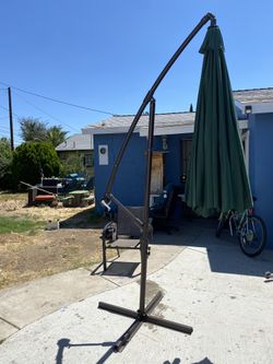 10ft umbrella with base